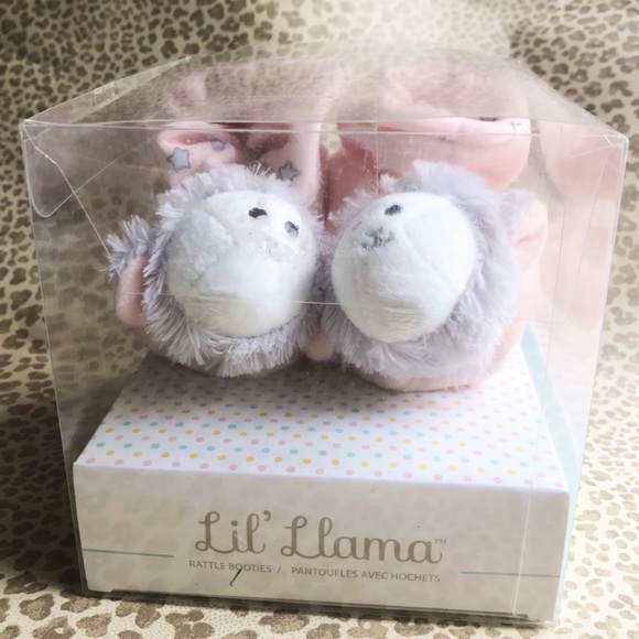 LIL’LLAMA Gift Boxed Pink Rattle Booties - Picture 6 of 12